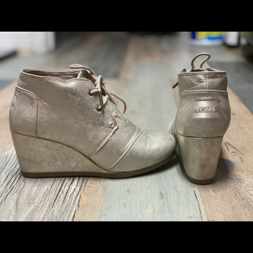 Toms Gold metallic wedge booties